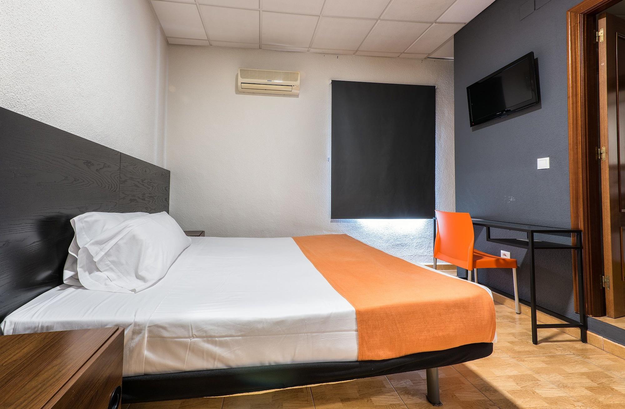 Kubik Hotel กาเซเรส ภายนอก รูปภาพ