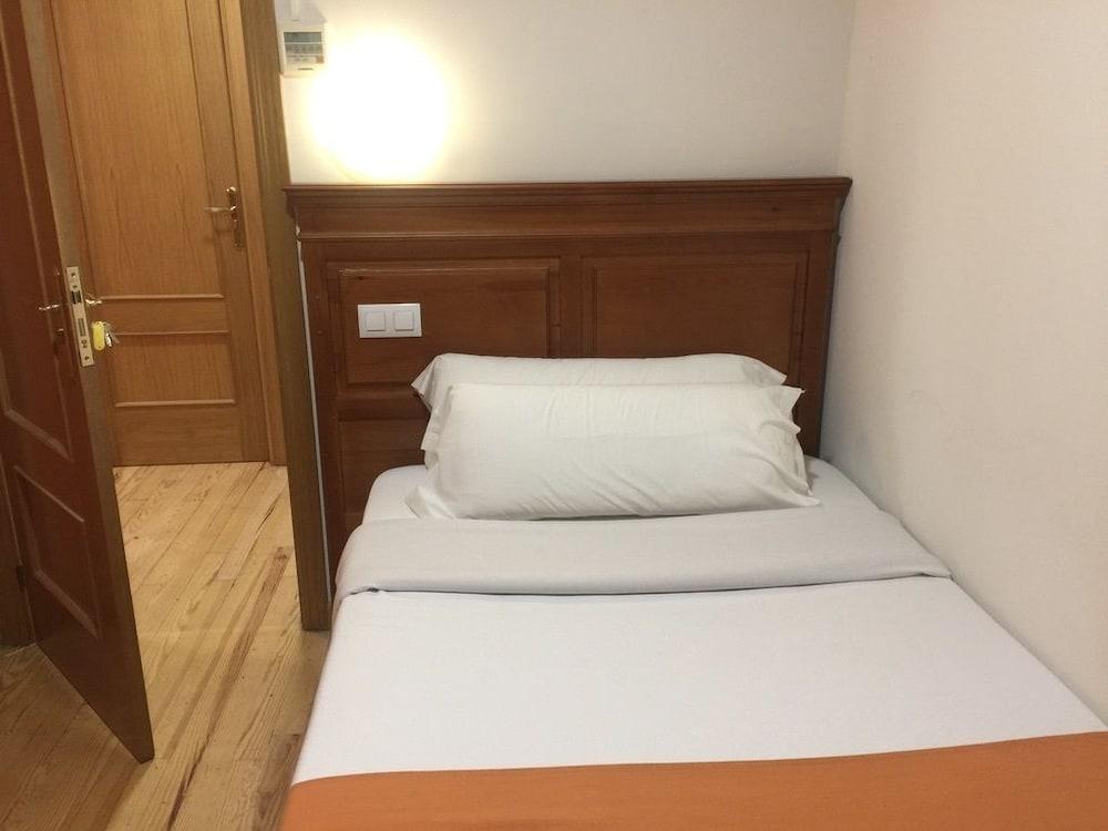 Kubik Hotel กาเซเรส ภายนอก รูปภาพ