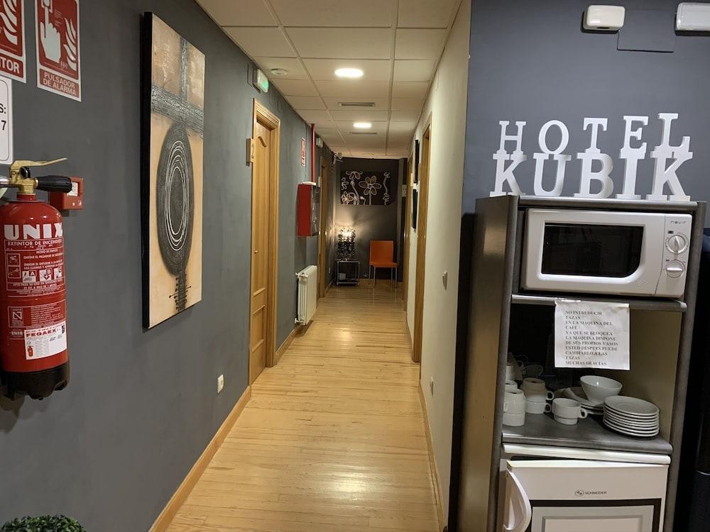 Kubik Hotel กาเซเรส ภายนอก รูปภาพ